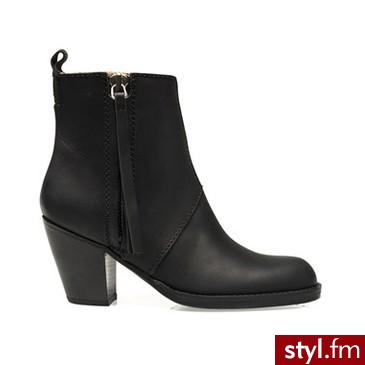 Zdjęcie dodane do bazy zdjęć Stylera - Botki Buty Moda