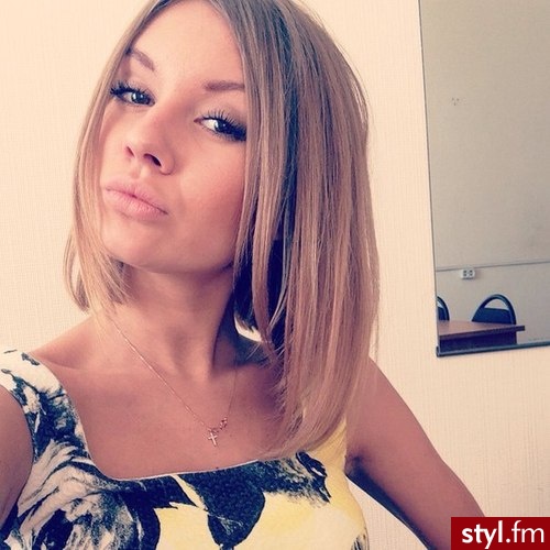 Średnie Fryzury