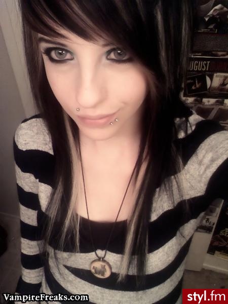 EMO Alternatywne Średnie Fryzury
