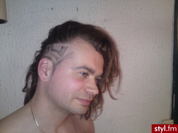 hair tatoo WNK - Tribale - wzory na głowie Alternatywne Średnie Męskie Fryzury