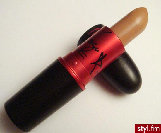 USTA USTA. MAC Viva Glam Gaga 2 Lipstick - Makijaże