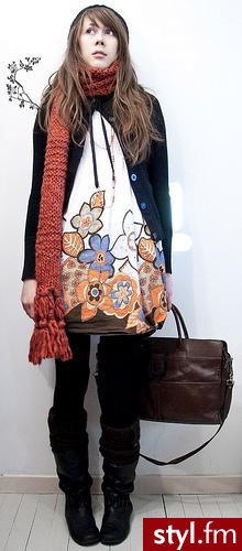 Jeżeli zdjęcie znajduje się już w galerii poproszę o link - Moda uliczna Inne Moda