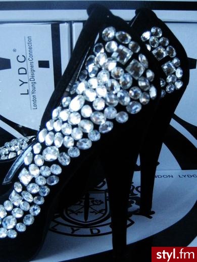 Inne kolory: http://ikf.styl.fm/buty/item762310.htm - Pozostałe Buty Moda