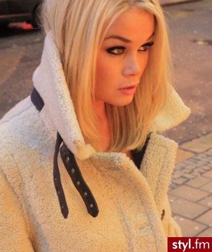 Średnie Fryzury