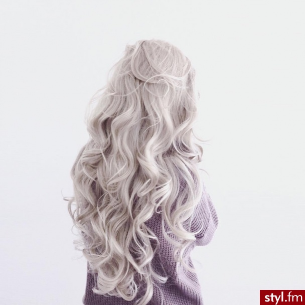 Blond Rozpuszczone Kręcone Na co dzień Długie Fryzury