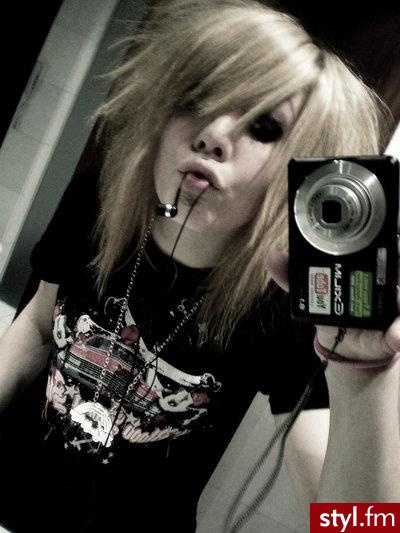 EMO Alternatywne Średnie Fryzury