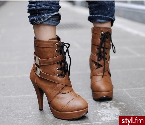 Pozostałe Buty Moda