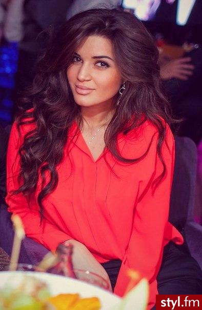 Brązowe Rozpuszczone Kręcone Wieczorowe Długie Fryzury