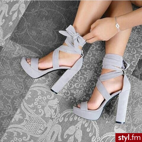 Szpilki Buty Moda