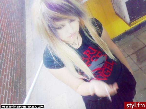 EMO Alternatywne Średnie Fryzury