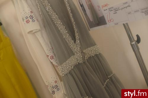 Sukienki Moda