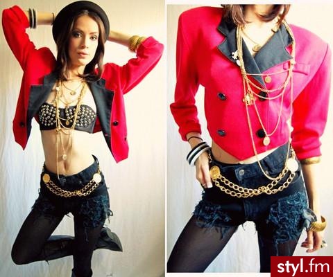 Jeżeli zdjęcie znajduje się już w galerii poproszę o link - Moda uliczna Inne Moda