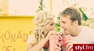 Blond Rozpuszczone Kręcone Na co dzień Średnie Fryzury
