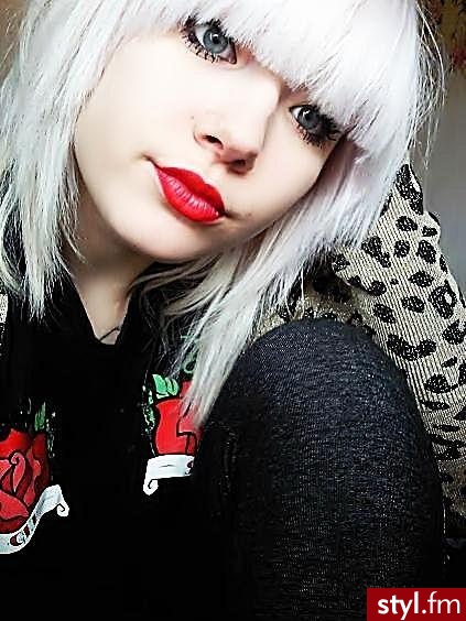 Średnie Fryzury