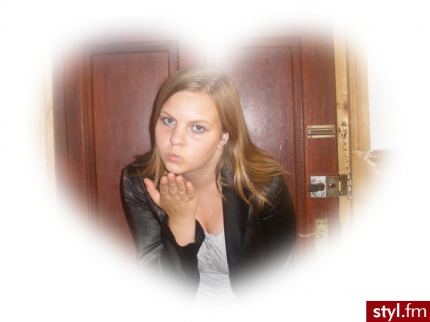 Średnie Fryzury