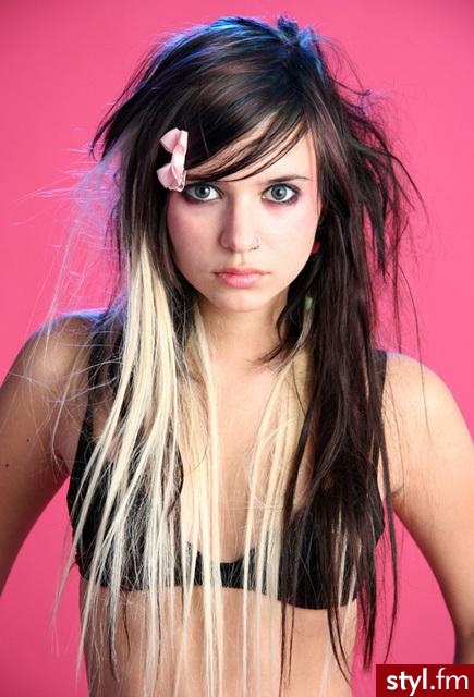 EMO Alternatywne Średnie Fryzury