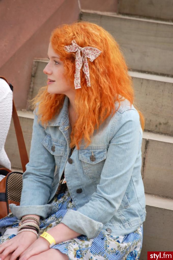 Średnie Fryzury