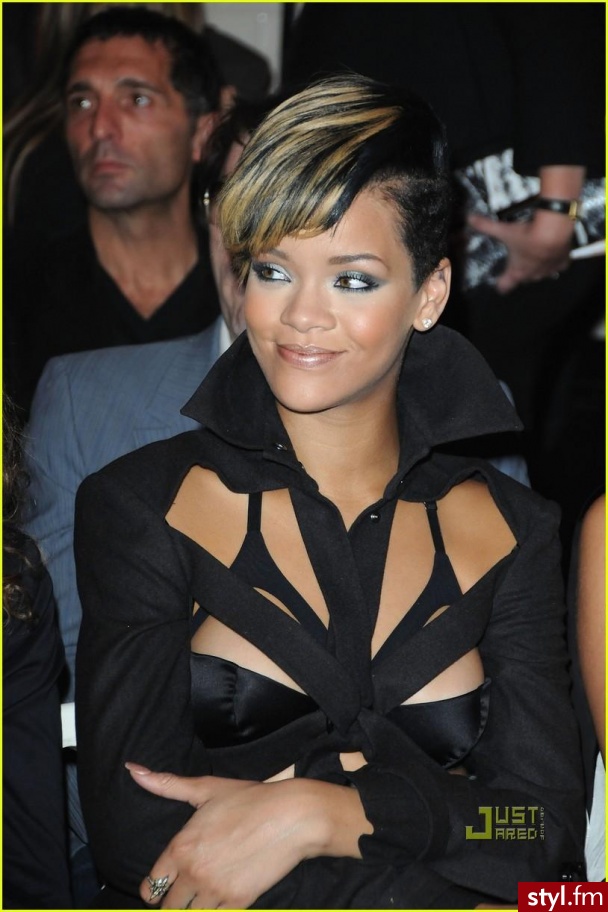 Rihanna in Christian Louboutin - Moda uliczna Inne Moda