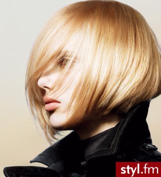 \\\"Bob\\\" w wersji Blond - Średnie Fryzury