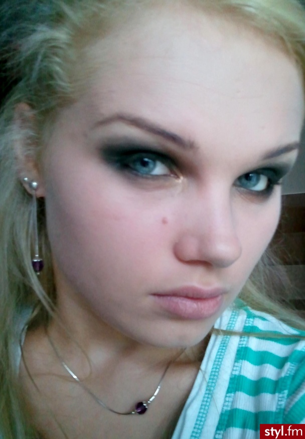 Smoky eye powraca - Makijaże