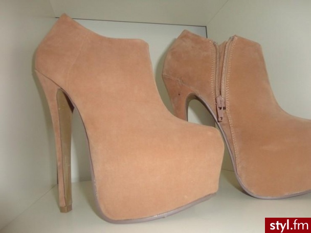 Pozostałe Buty Moda