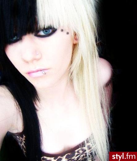 EMO Alternatywne Średnie Fryzury