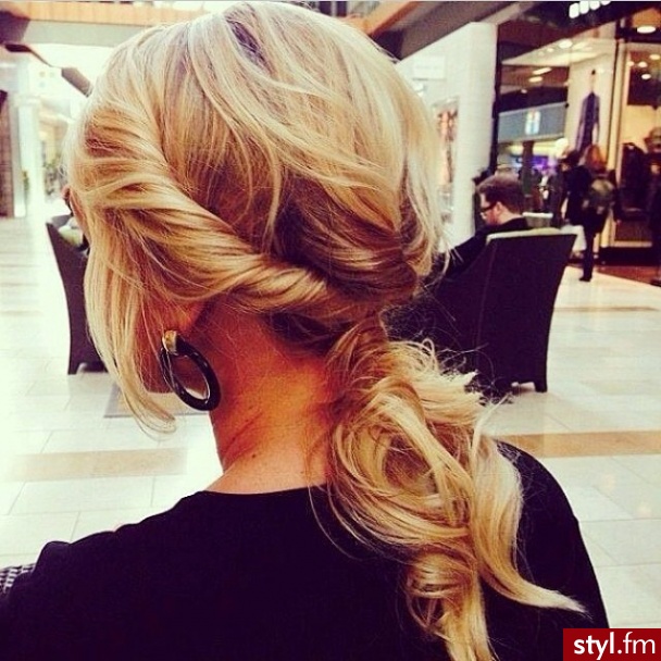 Blond Upięcie Kręcone Na co dzień Długie Fryzury