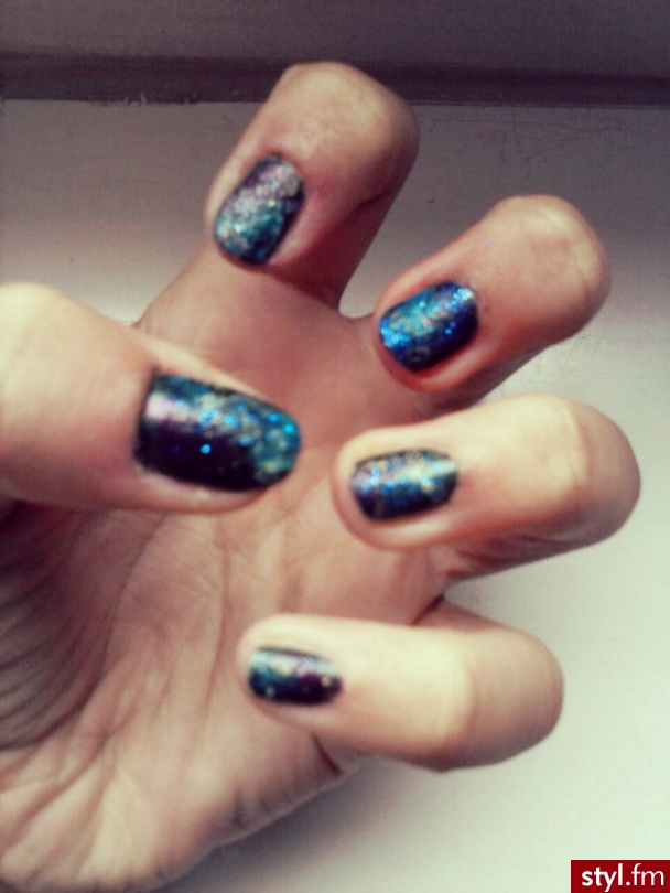 Galaxy <3 - Paznokcie