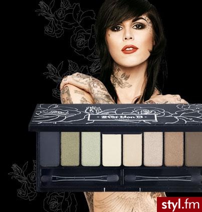 Kat Von D dla Sephory. W skład jej kolekcji wchodzą m.in. dwie palety cieni - Ludwig (na cześć jej kota; pierwsze oraz drugie zdjęcie w mojej galerii) oraz Beethoven (trzecie zdjęcie). Kat sama zaprojektowała opakowania na kosmetyki :) - Misz-masz