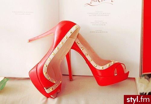 Szpilki Buty Moda