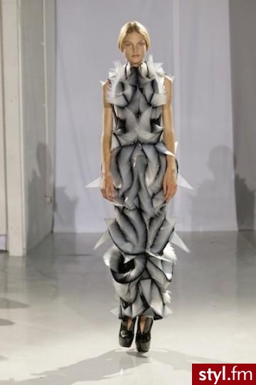 Sukienki Moda