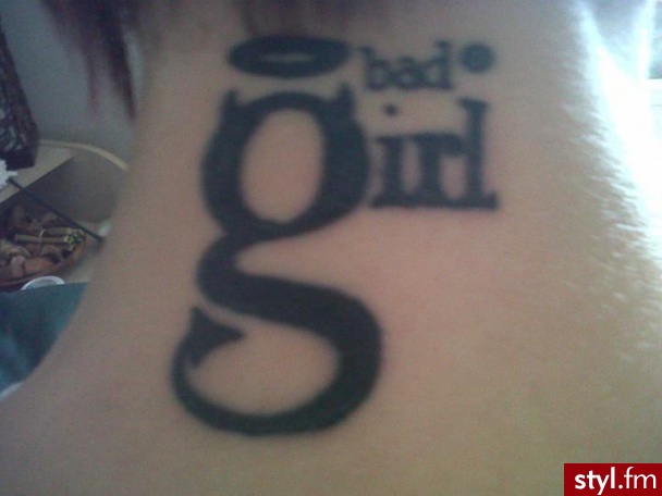 moj tatuaz na karku:D - Tatuaże