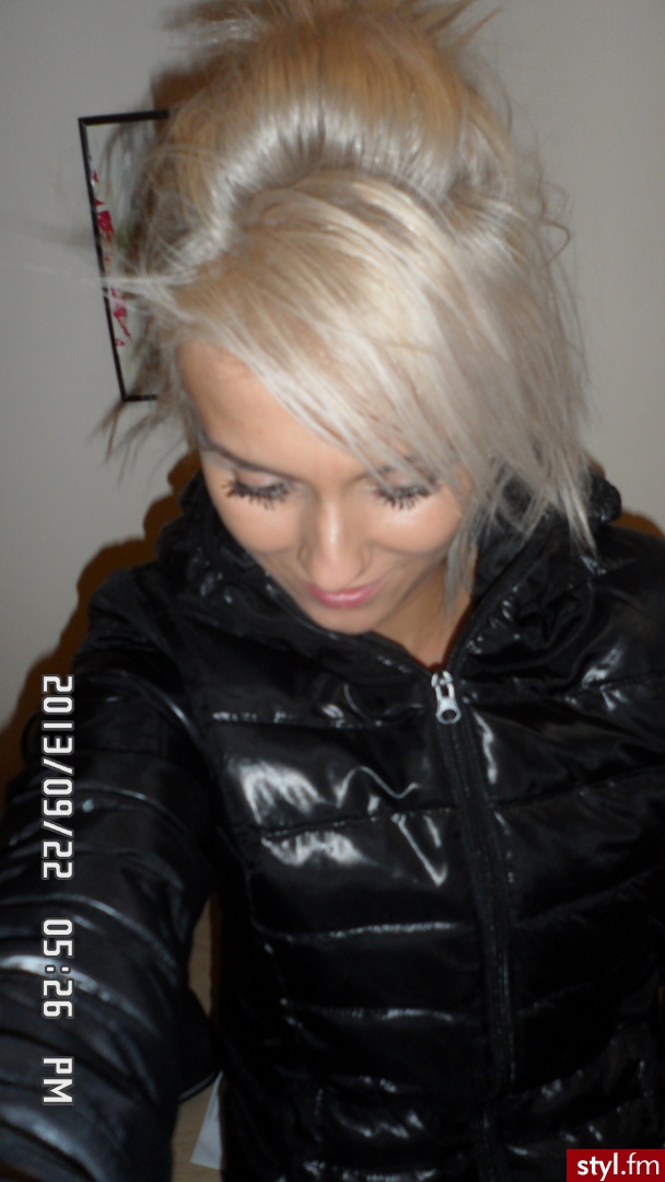 Średnie Fryzury
