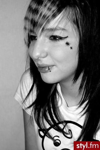 EMO Alternatywne Średnie Fryzury