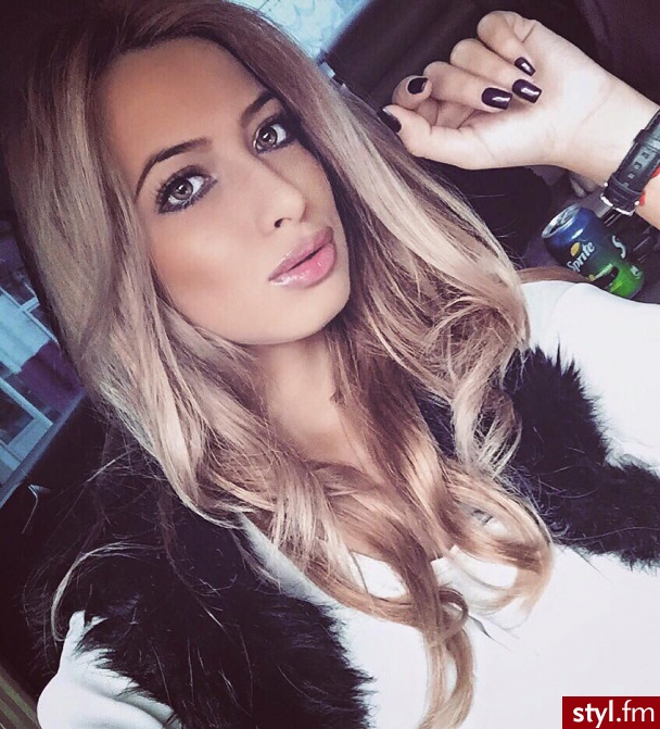 Blond Rozpuszczone Kręcone Na co dzień Średnie Fryzury