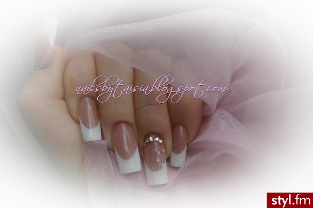 Kwadratowe French Żel Paznokcie