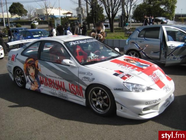 Zdjęcia zostały zrobione na imprezach zwanych "Itasha". - Misz-masz