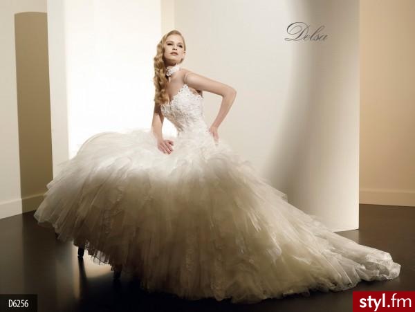 Sukienki Moda