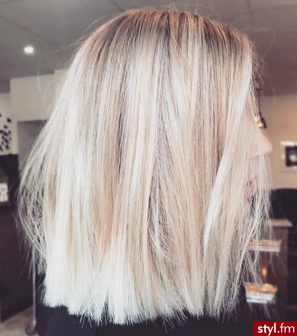 Blond Rozpuszczone Proste Na co dzień Średnie Fryzury