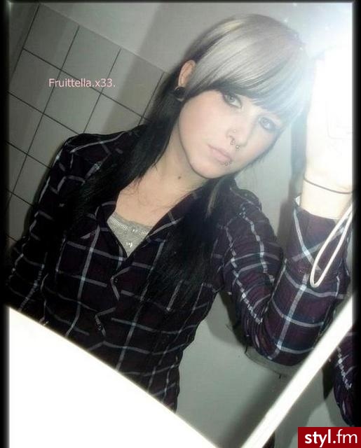 Średnie Fryzury