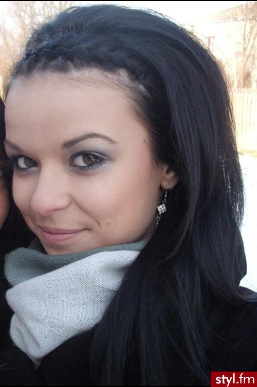 Średnie Fryzury