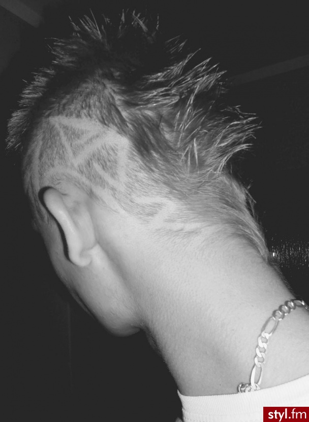 wzorki + irokez - Blond Tribale - wzory na głowie Alternatywne Krótkie Męskie Fryzury