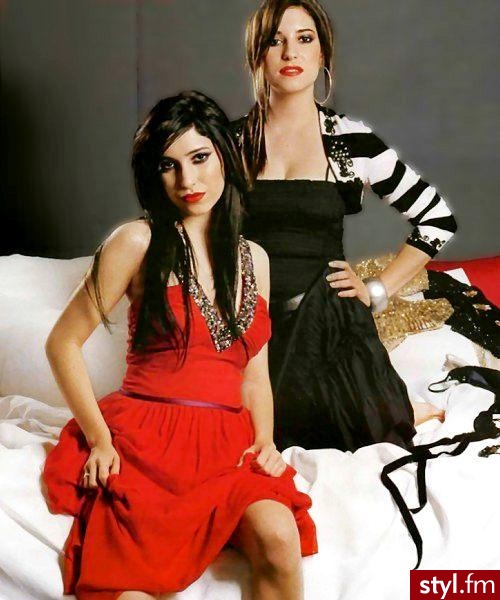 Jeśli jest napisz i podaj link ;)
The Veronicas - Pozostałe Ciuchy Moda