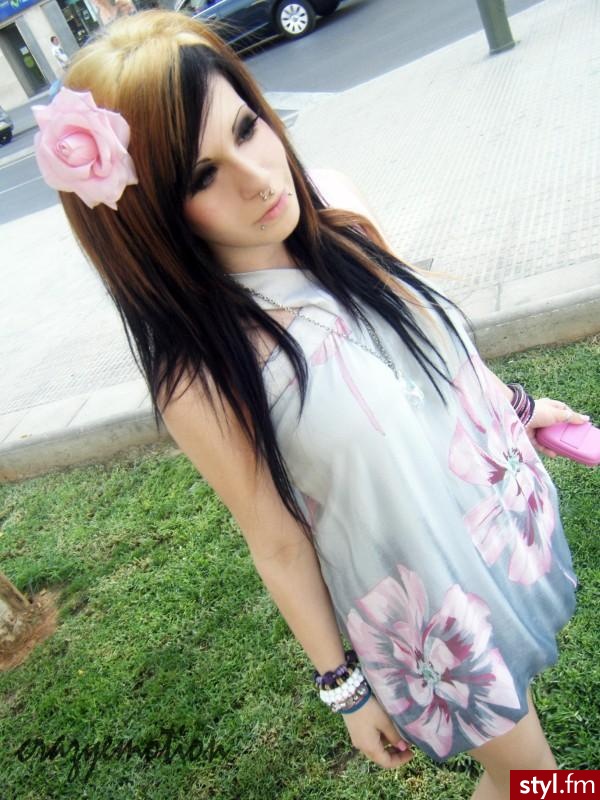 EMO Alternatywne Średnie Fryzury