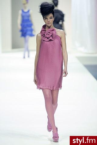 Moschino 2009
Któraś kreacja przypadła Wam do gustu ? - Pozostałe Ciuchy Moda