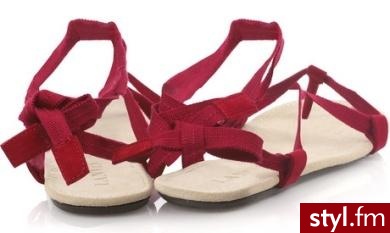 buty. Lanvin
Jeżeli już jest proszę o link - Pozostałe Buty Moda