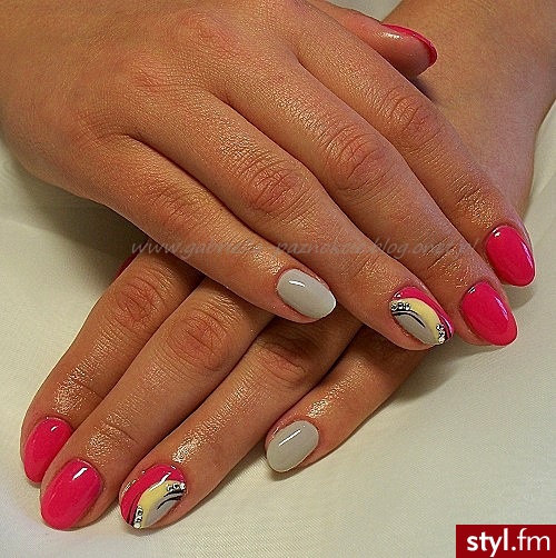Manicure hybrydowy  - Migdałki Żelami Naturalne Paznokcie