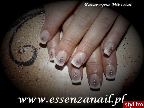 Essenza Nail. www.essenzanail.pl -> POLECAM!!! - Paznokcie