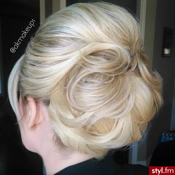 Blond Upięcie Proste Na co dzień Długie Fryzury
