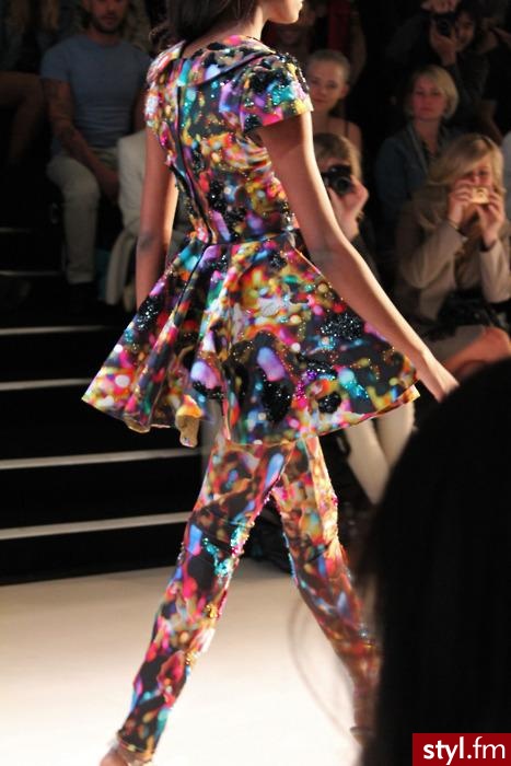 Sukienki Moda